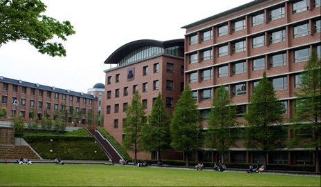 khuôn viên trường đại học kansai nhật bản