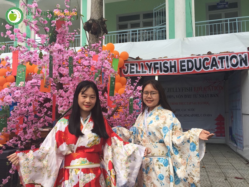 Ngày hội văn hóa dân gian tại trường THPT Nguyễn Thượng Hiền - Ảnh 8