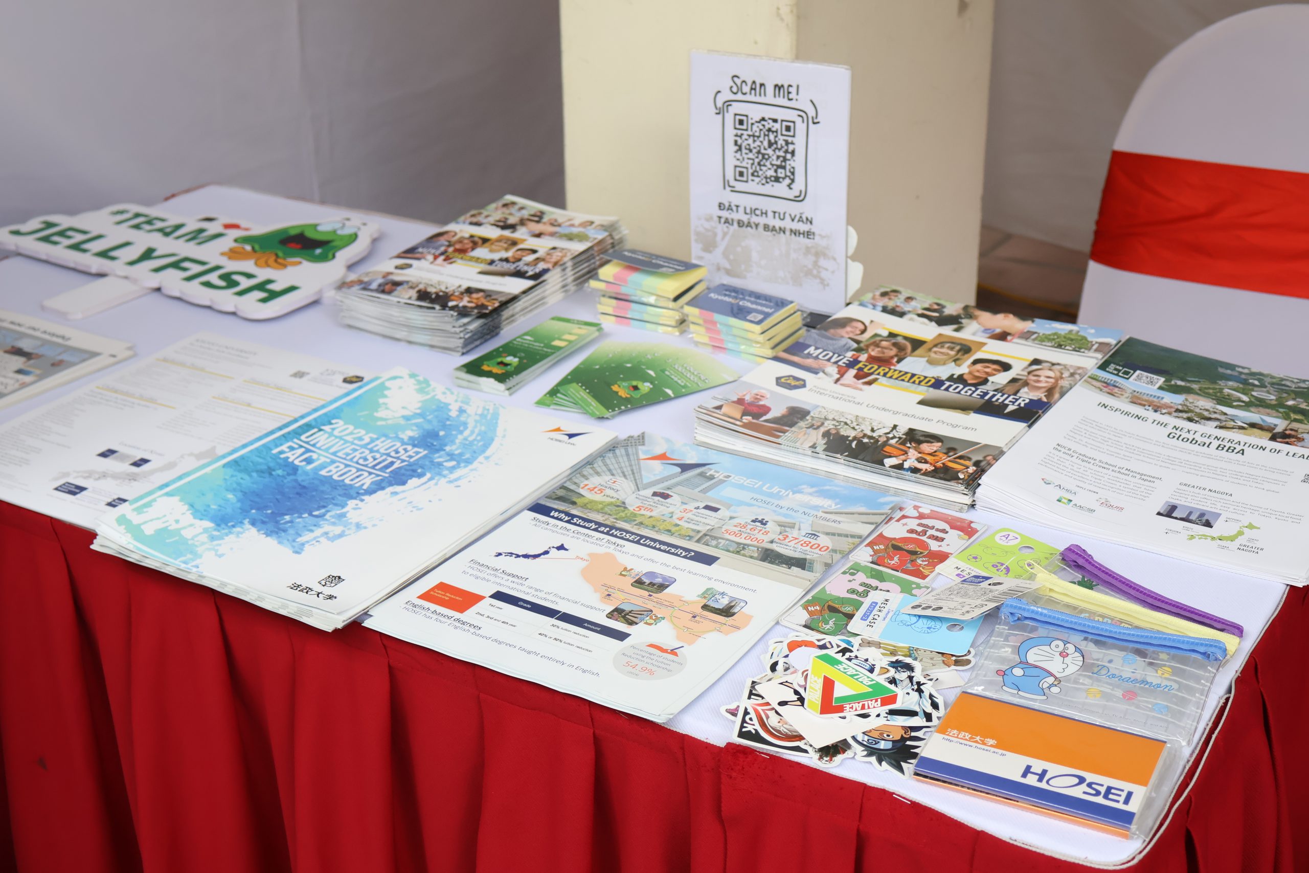 Jellyfish tại Ngày hội việc làm trường THPT Việt Đức