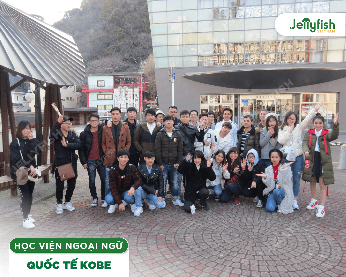 Hoạt động ngoại khóa Lớp học tại Học viên ngoại ngữ quốc tế Kobe
