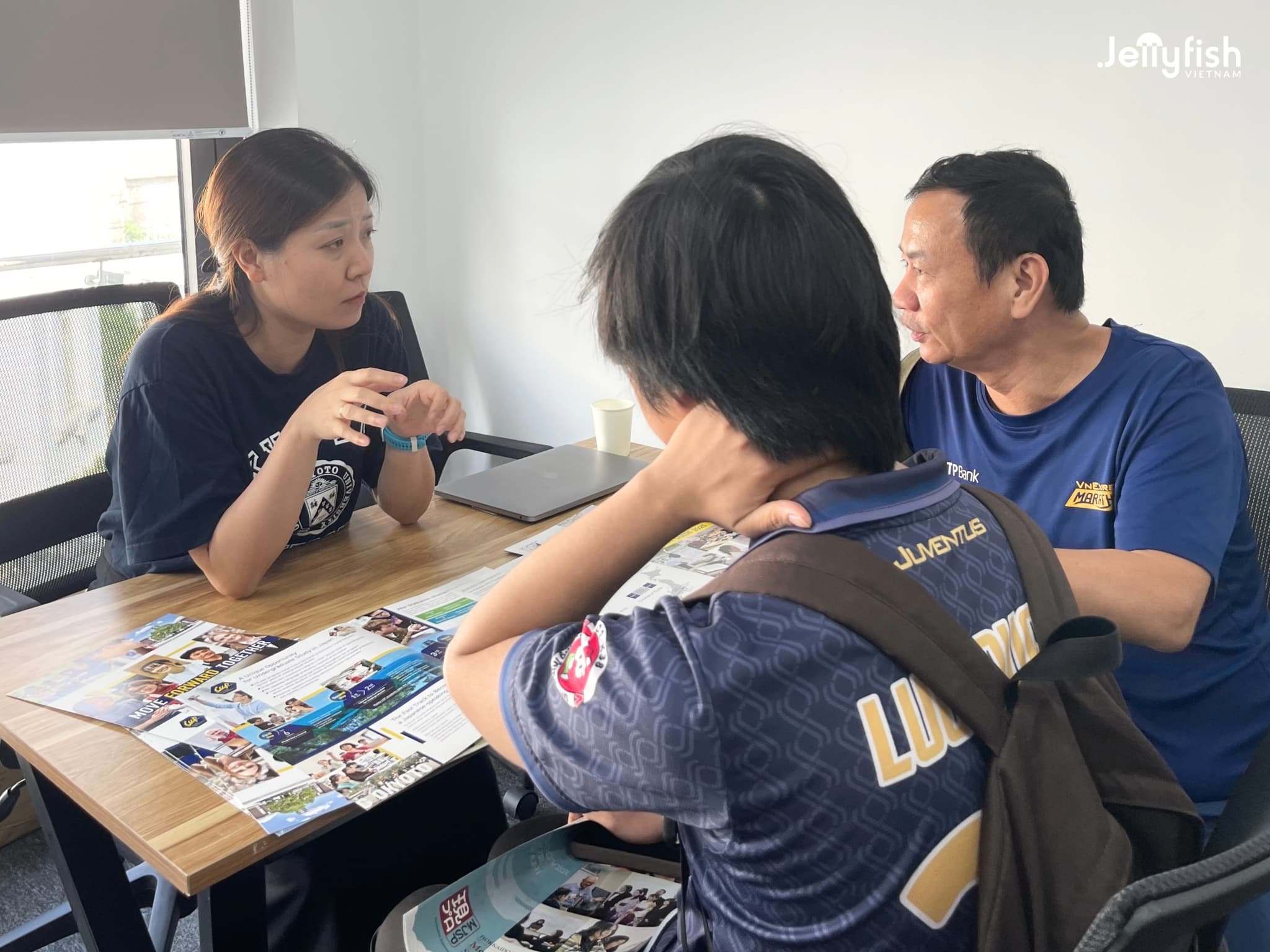 Jellyfish Vietnam giới thiệu về trường Đại học Kyoto và chương trình đào tạo cử nhân bằng tiếng Anh - Kyoto iUP Jellyfish Vietnam giới thiệu về trường Đại học Kyoto và chương trình đào tạo cử nhân bằng tiếng Anh - Kyoto iUP