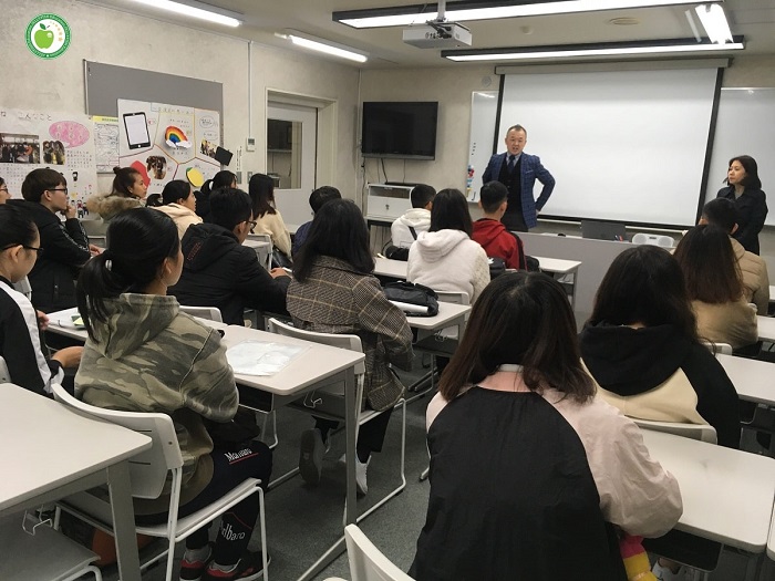 Cùng với sự hỗ trợ của Jellyfish Education và Đại diện các trường tại Nhật Bản, các bạn học viên đã hoàn thành thủ tục nhập quốc, và ổn định cuộc sống tại ký túc xá.