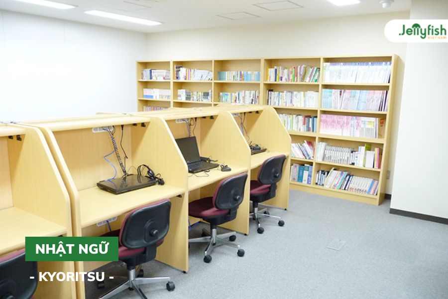 phòng thư viện - máy tính của trường Nhật ngữ Kyoritsu