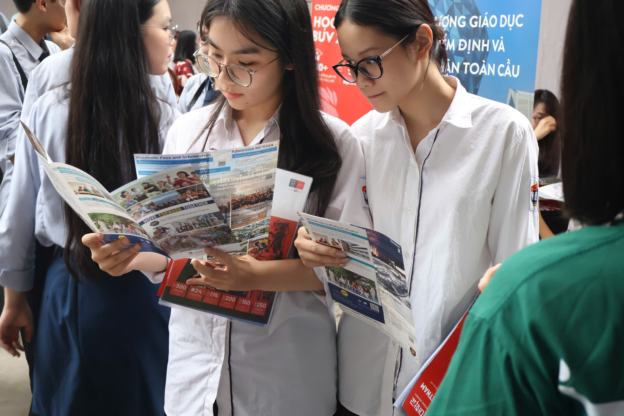 Jellyfish tại Ngày hội việc làm trường THPT Việt Đức